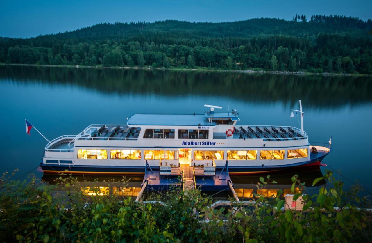 Lipno Riviera - Mysi V Bote Apartment Lipno nad Vltavou Exterior photo